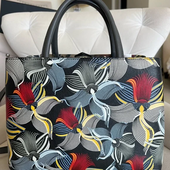 Rare Fendi runway 2jour Bag - Picture 7 of 13